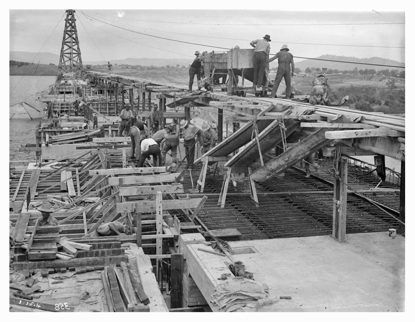 1935 Hume Weir roadway construction