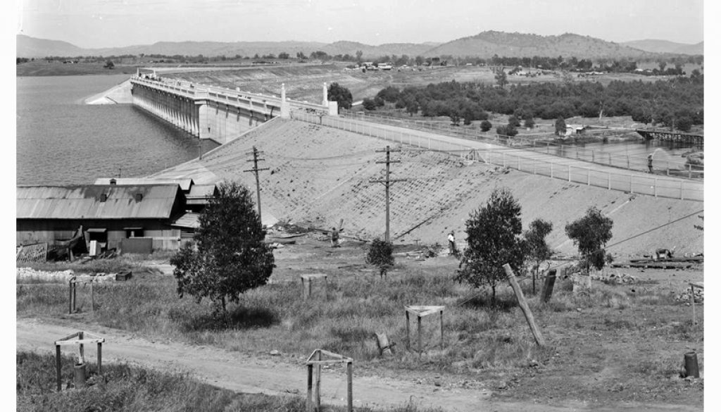 1936 Hume Weir completion