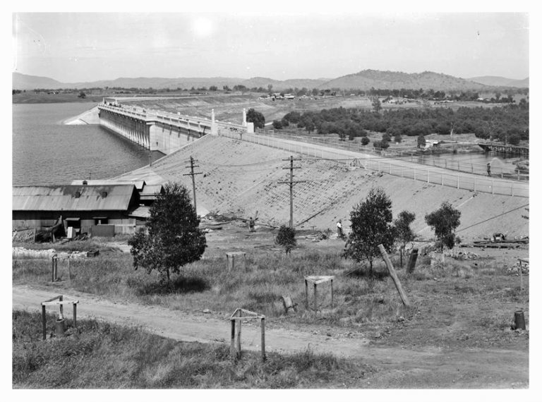 1936 Hume Weir completion Albury & District Historical Society Inc